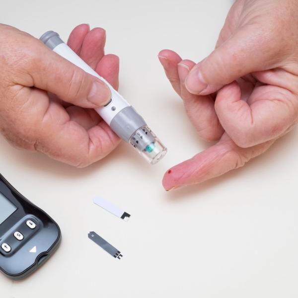 finger pricking for insulin